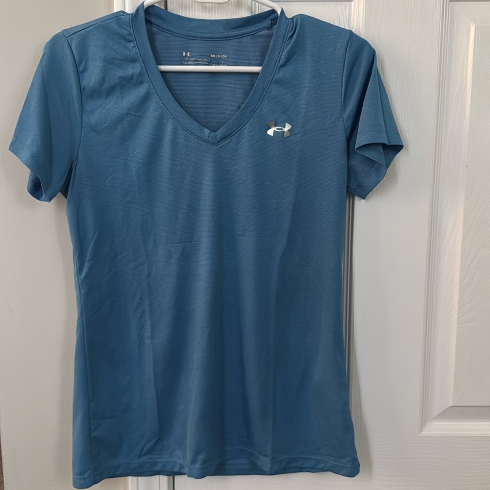 🔹Under Armour V Neck Shirts 🔹